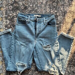 Levi’s Distressed Light Blue Jeans